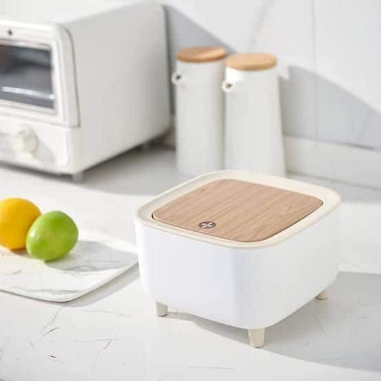 Mini Dustbin Desktop Luxury Trash Can with Push Lid for Office & Home